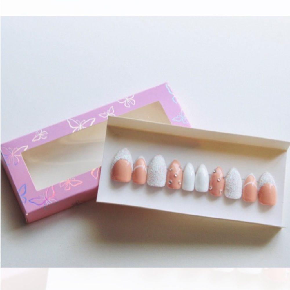 Hand painted white glitter and rhinestoned press on nails